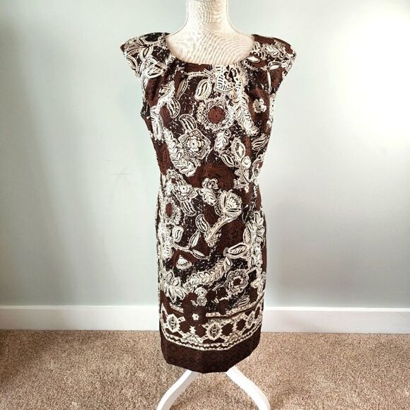 ADRIENNE VITTADINI WOMEN'S SLEEVELESS SHEATH DRESS SIZE 8 - Picture 1 of 5